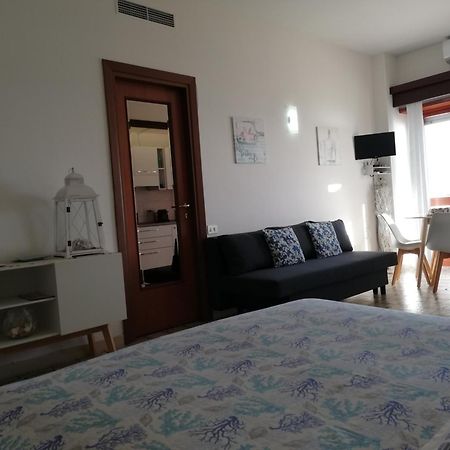 네뚜노 La Terrazza Sul Tirreno 아파트 외부 사진