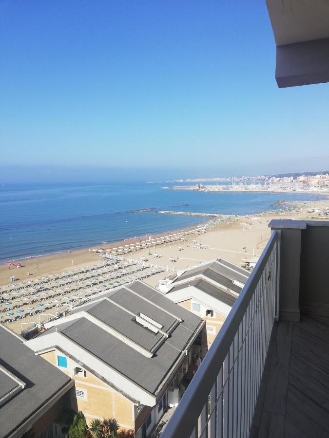네뚜노 La Terrazza Sul Tirreno 아파트 외부 사진