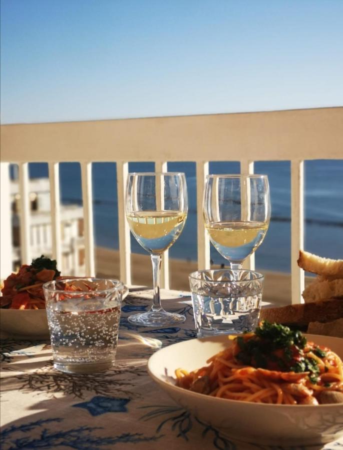 네뚜노 La Terrazza Sul Tirreno 아파트 외부 사진